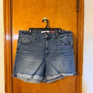 Celebrity Pink Medium Blue Denim Frayed Hem Shorts